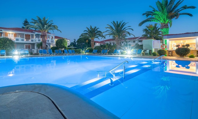Kalamaki Hotel | Golden Sun Hotel