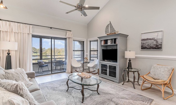 The Dunes Condominio | Golden Tee Arcade, Pool & Water &Golf Course Views