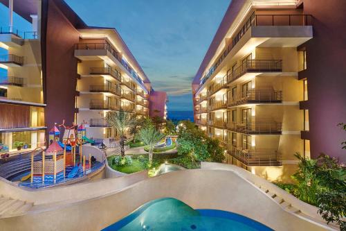 Oro Oro Ombo Complejo | Golden Tulip Holland Resort Batu