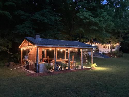 Paris Casa | Golden Valley Retreat