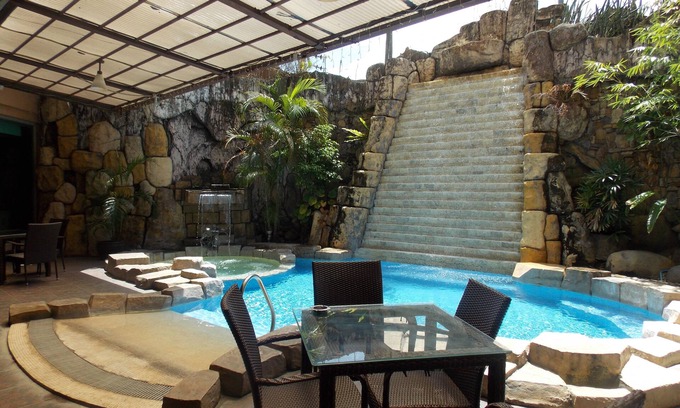 Bacolod Hotel | Goldenfield Kundutel Hotel