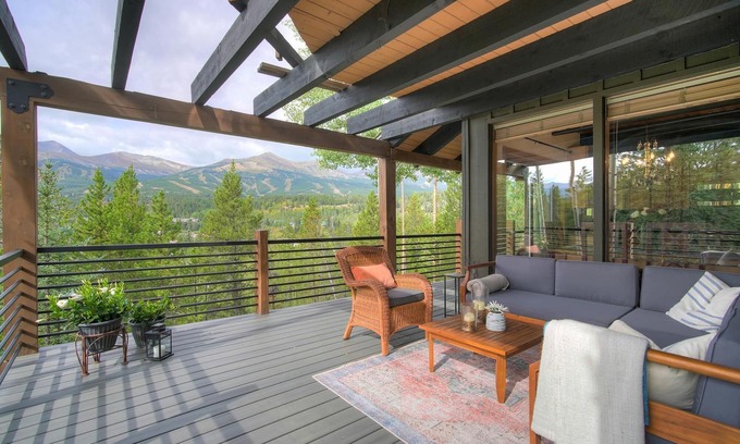 Weisshorn Casa | Goldenview Chalet in Breckenridge
