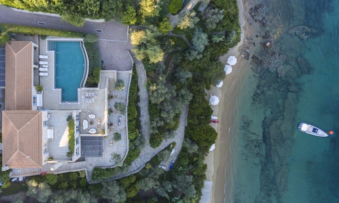 Agia Paraskevi Villa | Goldie Villa de 5 dormitorios frente al mar Skiathos