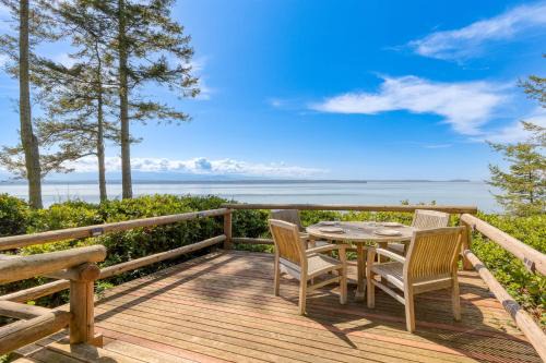 Greenbank Casa | Goldilocks by AvantStay Luxury Waterfront Home