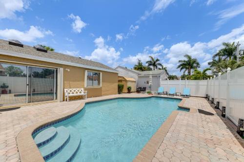 Whisper Walk Casa | Golf and Shop Gem with Private Pool in Boca Raton