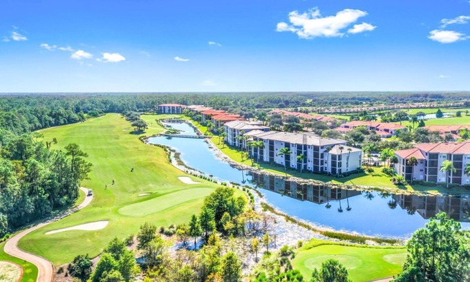 Naples Condominio | Golf Condo Newly renovated and furnished. Heritage Bay CC of Naples. 2025/2026