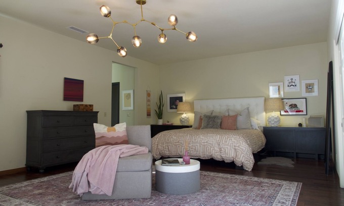 Ojai Casa | Golf Course Access Home in Downtown Ojai with Fine Art & Pro Interior Design.