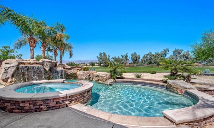 La Quinta Casa | Golf Course home w/ Casita, pool/Spa, Waterfall, Outdoor Kitchen and Fire Pit