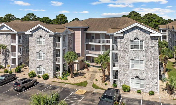 Myrtle Beach Condominio | Golf course view condo / close to the beach