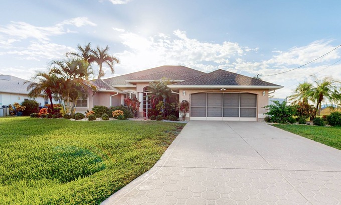 Long Meadow Casa | Golf course-view retreat with a private, heated pool, lanai, AC, & washer/dryer