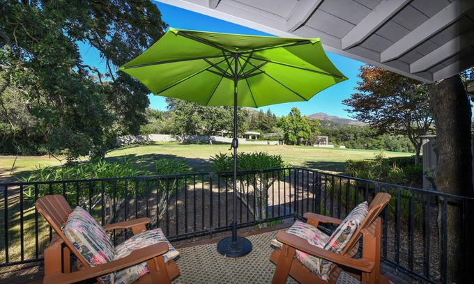 Napa Condominio | GOLF COURSE VIEWS, THE HEART OF NAPA VALLEY, 2 PRIMARY SUITES - 31 NIGHT MINIMUM