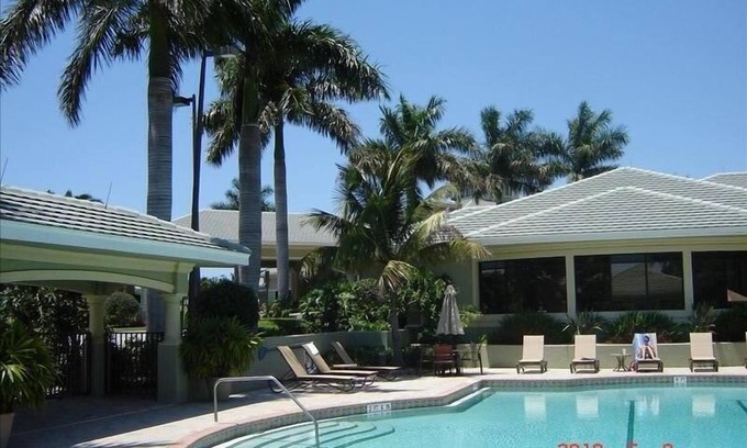 Naples Condominio | Golf Nápoles Recíprocos este verano y otoño