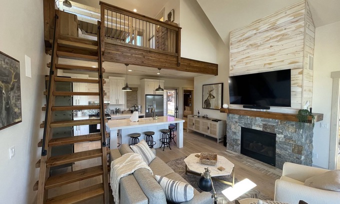 Eureka Cabaña | Golfers Cottage at The Wilderness Club w/hot tub