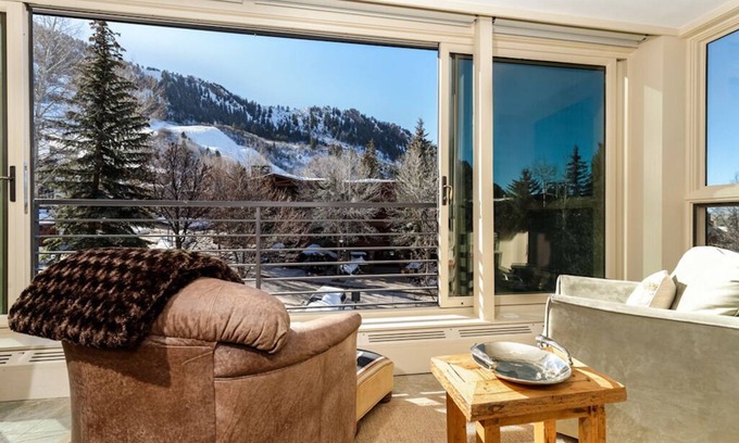 Aspen Condominio | Ski In / Out Ajax, expansivas vistas a la montaña, 1. 5 cuadras a la góndola