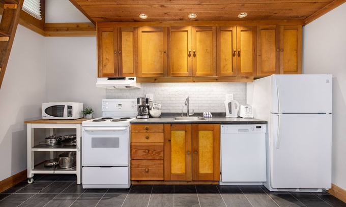 Whistler Creekside Apartamento | Gondola Village by Whistler Premier