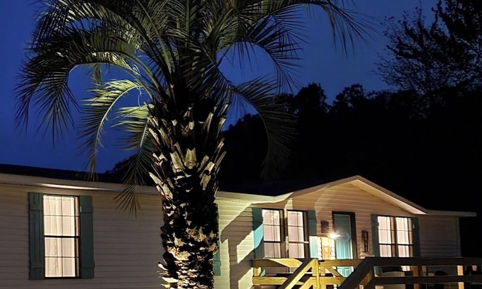 Sunset Beach Casa | "Gone Coastal" - Renovated home close to beach, golf, fishing, and Calabash.