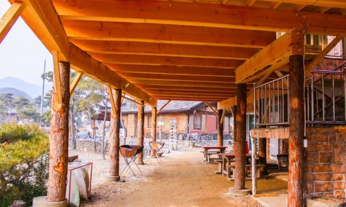 Gongju Casa | Gongju Jangseungpark Pension