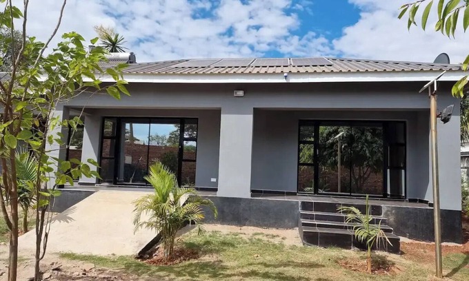 Harare East Casa | Gono Compound 1 - B&B with Queen bed
