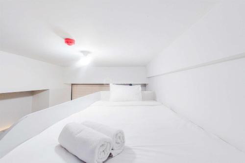 Pamulang Apartamento | Good Deal Studio at The Parc South City Apartment By Travelio