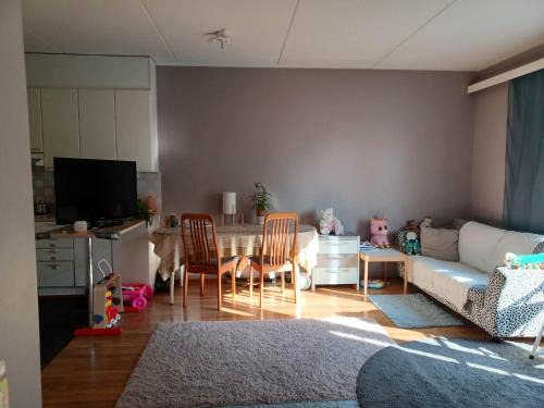 Itainen District Apartamento | Good location close to East Center