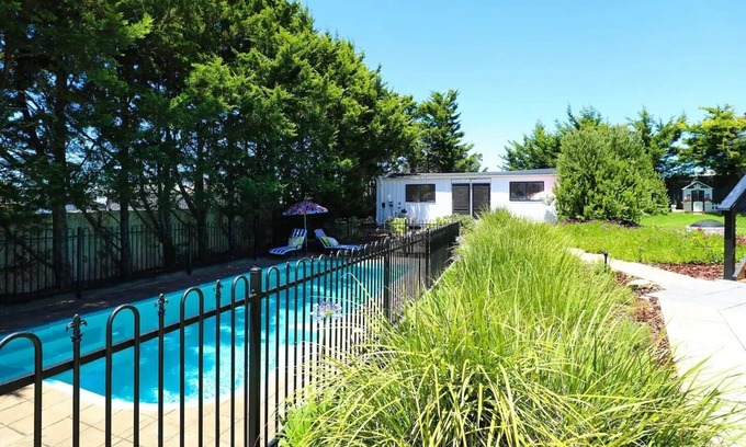 Goolwa Beach Casa | Good Times Retreat - Pool & Beach