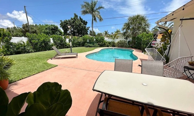 Melaleuca Gardens Casa | Good Vibes House with private pool