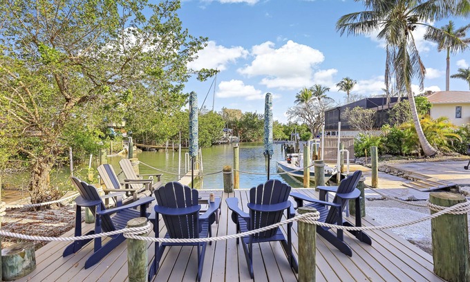 Goodland Casa | Goodland pet-friendly home w/ dock & kayaks