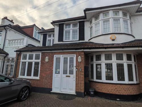 Stanmore Casa | Gordon Avenue Guest House HA7 London