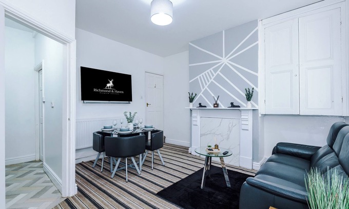 Bradford Casa | Gorgeous 2 bed house, sleeps 4, free parking, pet friendly