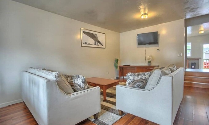 Progress Casa | "Gorgeous 3 bedroom House Close to Hershey Park"