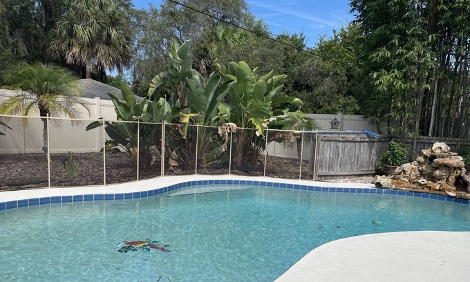 Florida Shores Casa | Gorgeous 3 bedroom home close to the ocean! With saltwater solar heated pool!