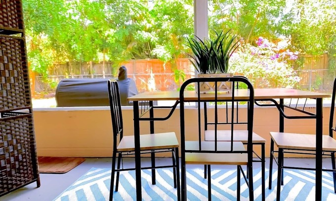 Ives Estates Casa | Gorgeous 3 BR Home Near Hard Rock Stadium