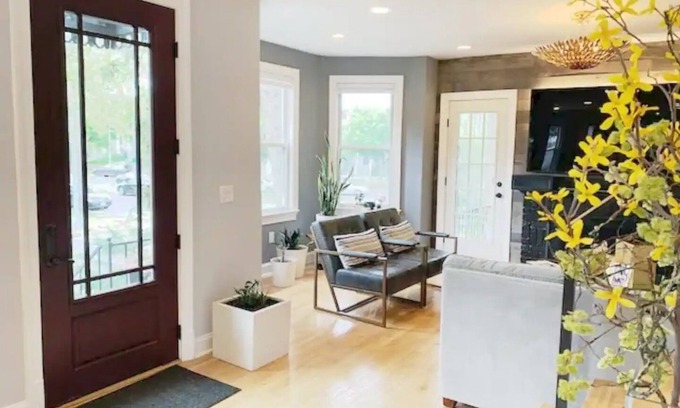 Brightwood Park Casa | Hermosa casa colonial con un patio oasis