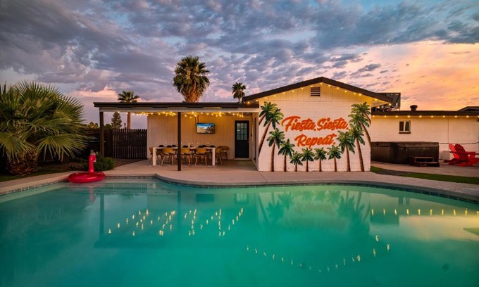 North Mountain Casa | Gorgeous 4-bed home with Golf, Pool, & Hot Tub!