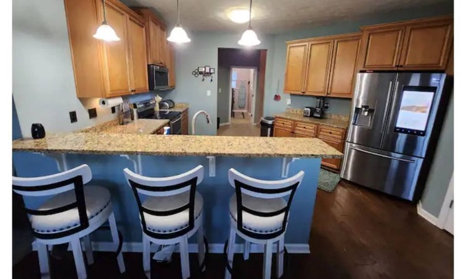 Hogansville Casa | Gorgeous 4 bedroom 3 bath with a pool