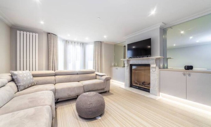 Shaftesbury Apartamento | Gorgeous 4 Storey 4 BDR flat - Smarthost