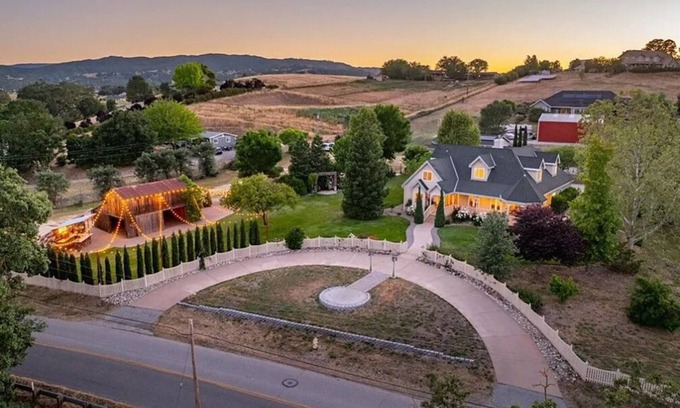 Atascadero Casa | Gorgeous 4BR 10 miles from SLO