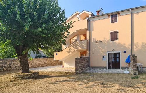 Bale Apartamento | Gorgeous Apartment In Bale With Wifi