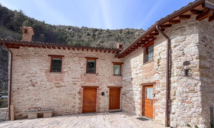 Gubbio Apartamento | Precioso apartamento en Gubbio con WiFi