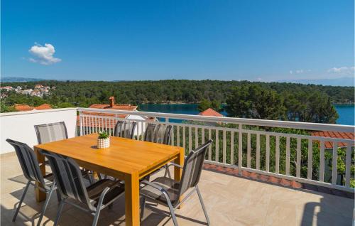 Vrboska Apartamento | Gorgeous Apartment In Vrboska