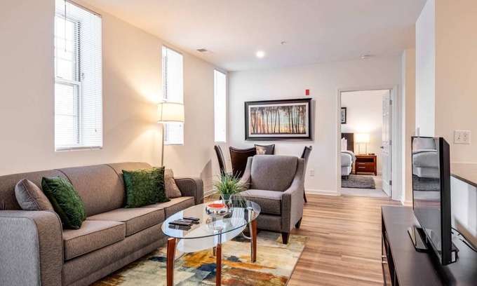 North Waltham Apartamento | Gorgeous Apt with Kitchen