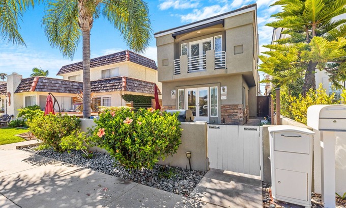 Huntington Beach Casa | Hermosa casa de playa ideal para vacacionistas familiares
