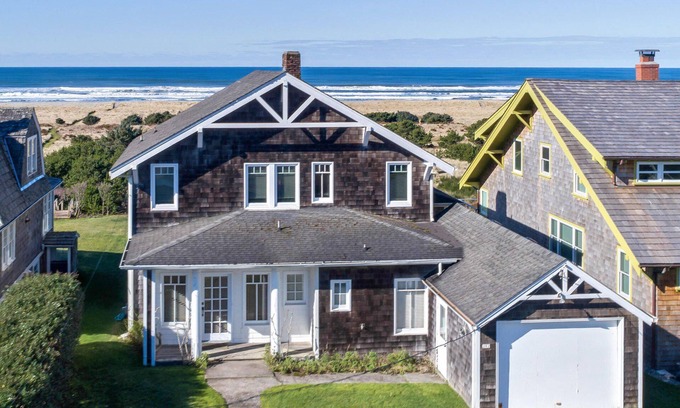 Gearhart Casa | Hermosa casa con vista a la playa, cerca de la calle principal Gearhart