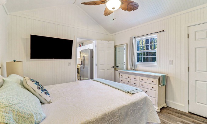 Daufuskie Island Cabaña | Gorgeous Boho 2-bedroom cottage nestled in nature on Daufuskie Island!