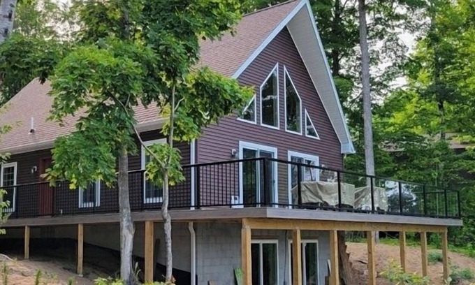 Alanson Casa | Gorgeous Burt Lake Waterfront Home!
