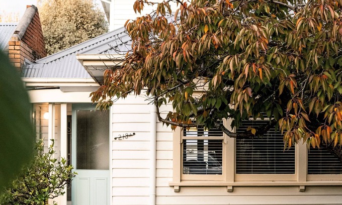 Ballarat Casa | Gorgeous central Ballarat Home - walk to everything!