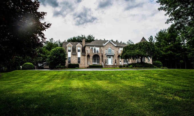 Lincolnia Casa | Magnífico castillo / casa en 1. 5 acres - en Annandale Center / mins a Washington DC