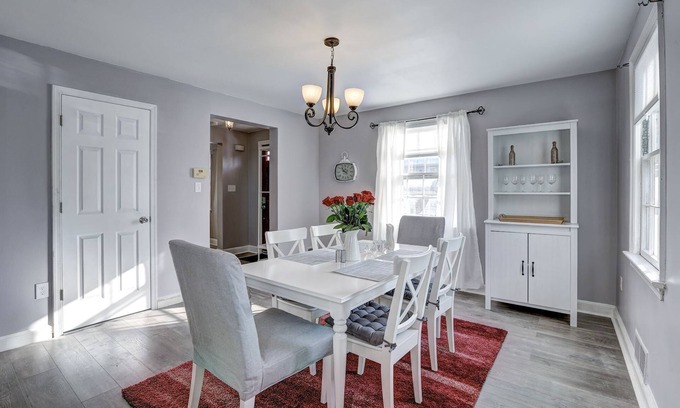 Somerset Casa | Gorgeous City Villa House