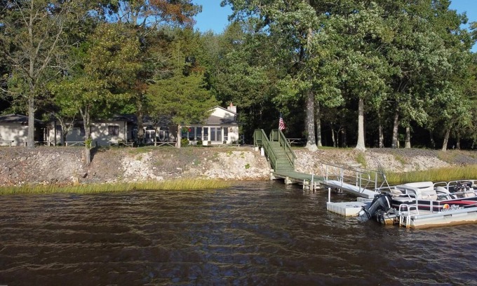 Port Elizabeth Casa | Gorgeous, Cozy Villa with breathtaking sunset views, river access and Hot Tub.
