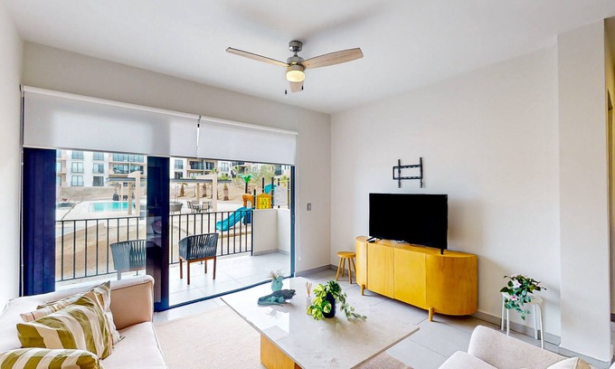 Cabo San Lucas Apartamento | Gorgeous dog-friendly apartment with balcony, open layout, heated pool, & AC
